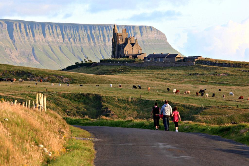 Pier Head Hotel Spa&Leisure Mullaghmore Exterior foto